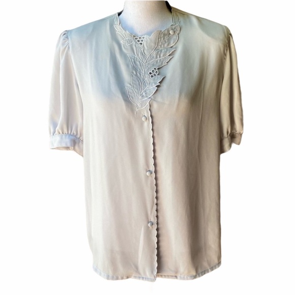 La Blouse Sheer Embroidered Gray Short Sleeve Top - Picture 3 of 10